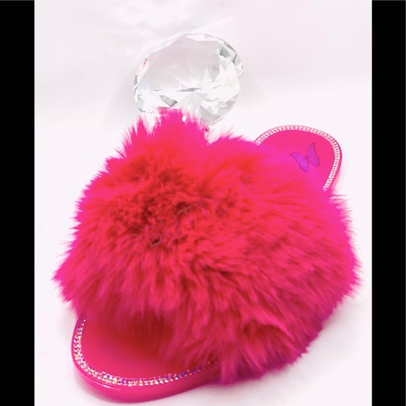 UNIQUELY BEAUTIFUL BUTTERFLY Shoes - 🌺NEW ARRIVAL🌺 Hot Pink Jelly Furry Slides